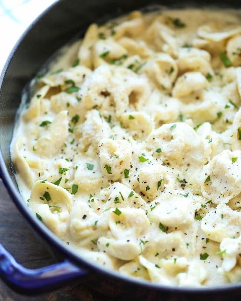 tortellini recipes garlic alfredo tortellini One Pot Tortellini, Easy Tortellini Recipes, Alfredo Tortellini, Easy Weeknight Pasta, Garlic Tortellini, Baked Tortellini Casserole, Tortellini Alfredo, Weeknight Pasta, Lauren Lane