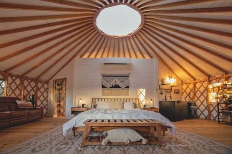 Yurt Loft, Hawaii Apartment, Lux Bathroom, Yurt Interior, Luxury Yurt, 2 Bedroom Floor Plans, Yurt Home, Yurt Living, Yurt Tent