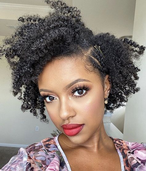 Hairstyles Black Natural Hair, Blow Dry Hairstyles, Natural Hair Short, Black Natural Hair, Natural Hair Woman, Beauty Journal, Afro Style, Sassy Hair, Black Hair Care