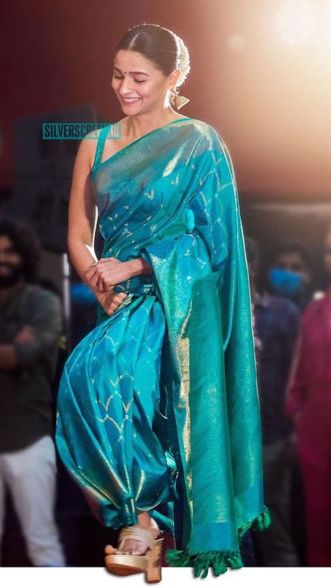 Blue Saree Look, New Dress Design Indian, Blue Sari, Blue Silk Saree, Western Dresses For Women, Indian Outfits Lehenga, Chinese Style Dress, Fashionable Saree Blouse Designs, Indian Saree Blouses Designs