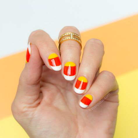 9 Festive Fall Nail Designs Halloween Nails Candy Corn, Nails Candy Corn, Corn Nails, Simple Nails Design, Candy Corn Nails, Fall Pedicure, Cute Pedicures, Easy Candy, Fall Candy