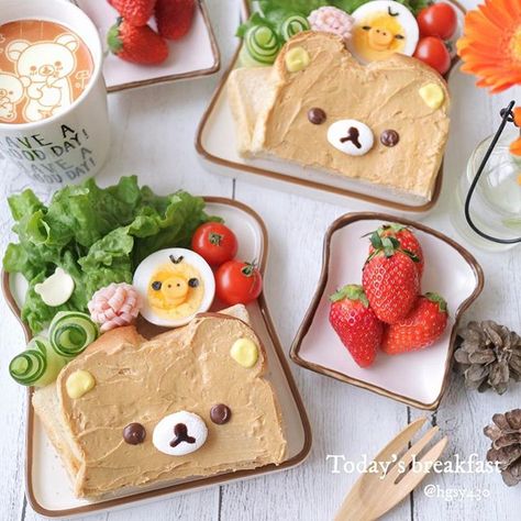 Rilakkuma toast Kawaii Snacks, Toast Art, Bento Ideas, Kawaii Dessert, Japanese Dishes, Kawaii Food, Cute Desserts, Cooking With Kids, Cafe Food