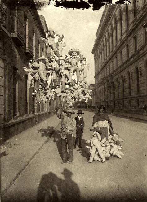 Mexican Revolution, Pier Paolo Pasolini, Mexico History, Diego Rivera, México City, Foto Vintage, Photo Vintage, Mexican Culture, Arte Popular