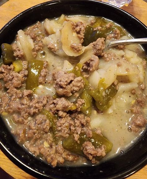 Potatoes Ground Beef, Casserole Hamburger, Hatch Green Chili Recipe, Green Chili Stew, Hatch Green Chili, Green Chile Stew, Green Chili Recipes, Hamburger Dishes, Southwestern Recipes