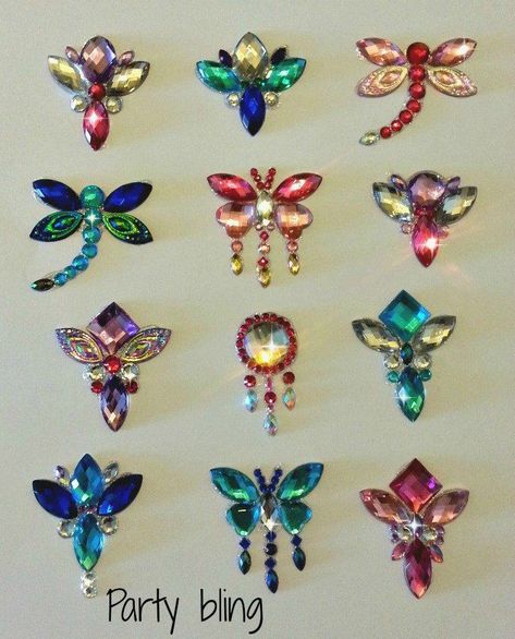 Rhinestone Designs Pattern Nails, Crystal Placement On Nails, Beads Embroidery Designs, Bead Keychain Patterns, Butterfly With Beads, Rhinestones Designs, Gem Nail Designs, Diy Rhinestone Nails, Jewelry Design Ideas