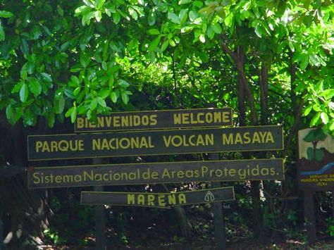 El Parque Nacional Volcán Masaya es reconocible por un gran rotulo que esta en la entrada El Parque Nacional Volcán Masaya comprende... Nicaragua, Volcano, Highway Signs, Broadway Shows, Travel, Art