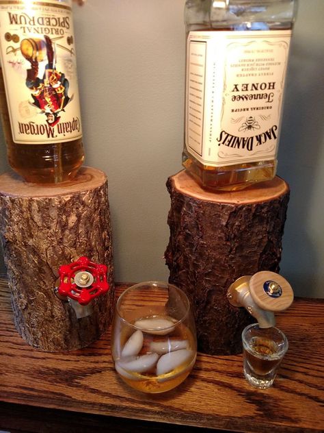 Handmade Log Liquor Dispenser Is The Manliest Way To House Your Hooch -  #drinking #handmade #liquor Dispenser Diy, Wine Dispenser, Deco Champetre, Liquor Dispenser, Wood Logs, Diy Holz, Cool Ideas, Teds Woodworking, Ice Cubes