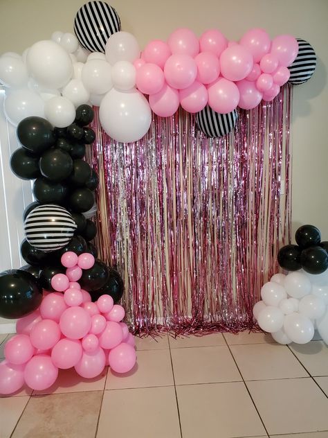 Pink Black And White Balloon Garland, Pink Black Balloon Garland, Black White Balloon Garland, Pink Black Silver Balloon Arch, Hot Pink And Black Balloon Arch, Hot Pink Black And Silver Balloon Garland, White Balloon Garland, Balloons Ideas, White Balloons