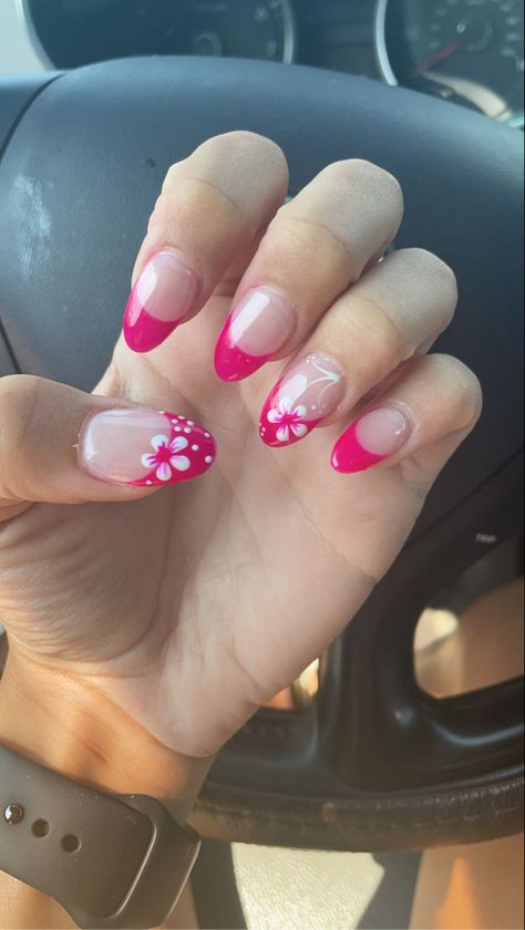 Nail Designs Hibiscus Flower, Hot Pink French Tips With Flowers, Bright Pink Nails With Flowers, Hibiscus Flower Nails Simple, Creative Summer Nails, French Tip Nails With Hibiscus, Pink Tips With Flowers, Pink French Tip With Design, Hot Pink Vacation Nails