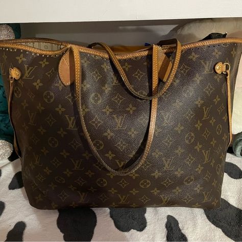 LOUIS VUITTON NEVERFULL GM Louis Vuitton Neverfull Gm, Neverfull Gm, Project Bag, I Got It, Vuitton Neverfull, Vuitton Handbags, Louis Vuitton Handbags, Got It, Louis Vuitton Neverfull