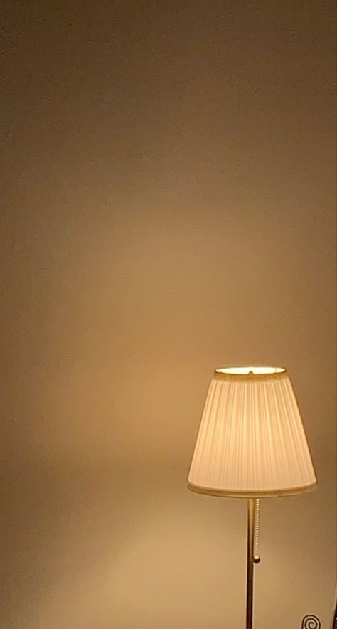 Lamp Aesthetic Wallpaper, Neutral Tones Aesthetic, Lamp Aesthetic, Minimalist Lamp, Minimalist Organization, Wallpaper Minimalist, Old Paper Background, 4k Wallpaper For Mobile, Basic Photo Editing