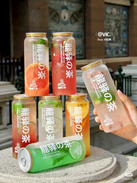 Japanese Food Products, Healthy Drinks Packaging, Can Drinks Aesthetic, Japanese Drinks Aesthetic, Premixed Cocktails, Drink Packaging Design, Japanese Food Packaging, Japanese Drinks, Resep Smoothie