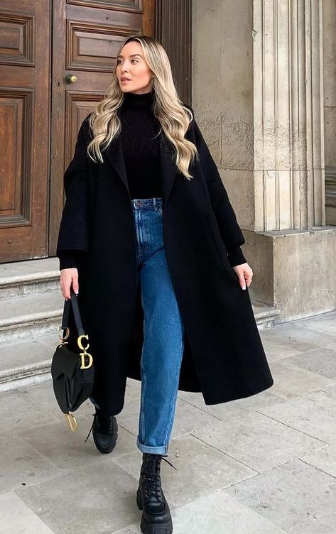 Black Coat Outfit, Old Money Winter, Mantel Outfit, December Outfits, Fall Outfits Ideas, Modest Casual Outfits, Winter Fashion Outfits Casual, Casual Day Outfits, Paris Outfits