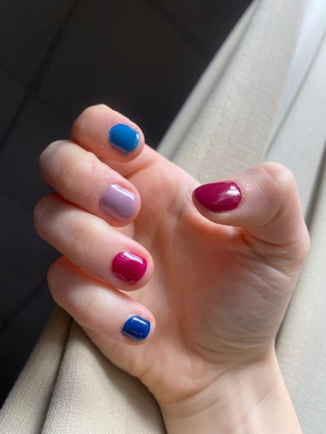 Nail Color Pattern Ideas, Multi Colored Gel Nails, 4 Different Color Nails, Nail Polish Patterns Color Combos, Simple And Colorful Nails, Plain Nail Polish Ideas, Multiple Colour Nails, Short Nails Multi Color, Tri Color Nails