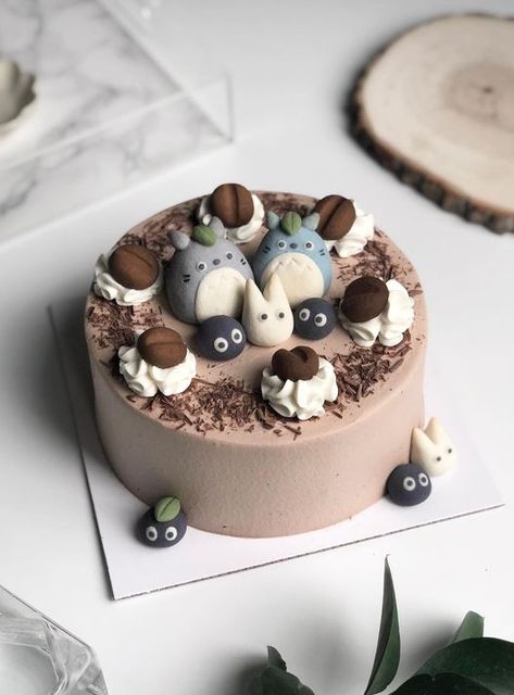 Love Cake Design, Totoro Cake, Magical Cake, Anime Cake, Cute Baking, Pretty Dessert, Creative Birthday Cakes, Think Food, Pretty Birthday Cakes