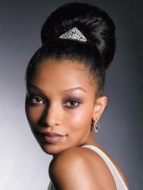 Follow us @SIGNATUREBRIDE on Twitter and on FACEBOOK @ SIGNATURE BRIDE MAGAZINE High Bun Hairstyles, Black Wedding Hairstyles, Natural Hair Bun Styles, Natural African American Hairstyles, African American Weddings, American Hairstyles, Best Wedding Hairstyles, Trendy Wedding Hairstyles, Braids For Black Women