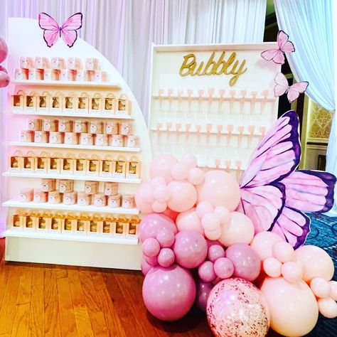 Cotton Candy Wall Party, Cotton Candy Display Wedding, Cotton Candy Booth, Cotton Candy Event, Cotton Candy Wall, Carnival Cotton Candy Display, Candy Wall, Spun Sugar, Cotton Candy