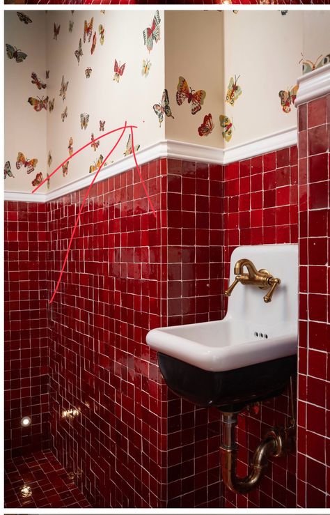 Red Bathroom, Bathroom Red, Interior Decor, Interior Decorating, Red