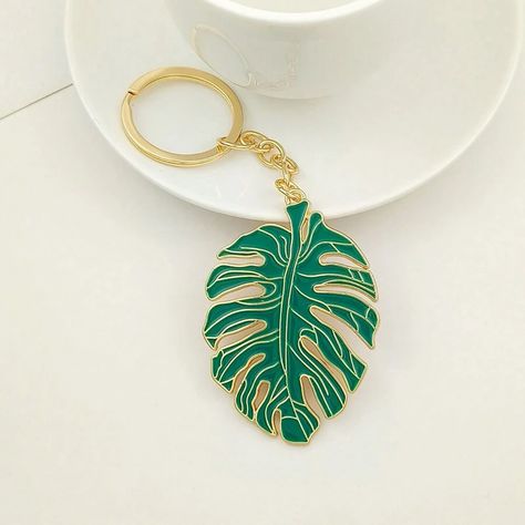 1pc Fashionable Minimalist Faux Cute Turtle Leaf Keychain, Zinc Alloy Fresh Trendy Flat Green Leaf Keyring Accessory, Gift For Friends And Family, Daily Wear | SHEIN USA Trendy Flats, Cute Turtle, Cute Turtles, Best Birthday Gifts, Birthday Fun, Zinc Alloy, Gifts For Friends, Lego, Mens Jewelry