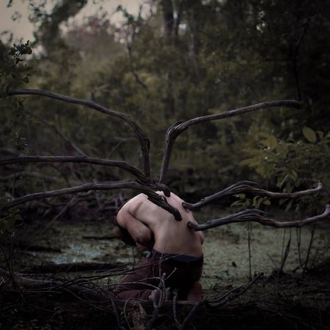 22-Year-Old Diggie Vitt's Incredibly Surreal 365 Project - My Modern Metropolis Guzma Pokemon, Images Terrifiantes, Male Witch, Fallen Tree, Over The Garden Wall, Surrealism Photography, Conceptual Photography, Writing Inspiration, Dark Fantasy