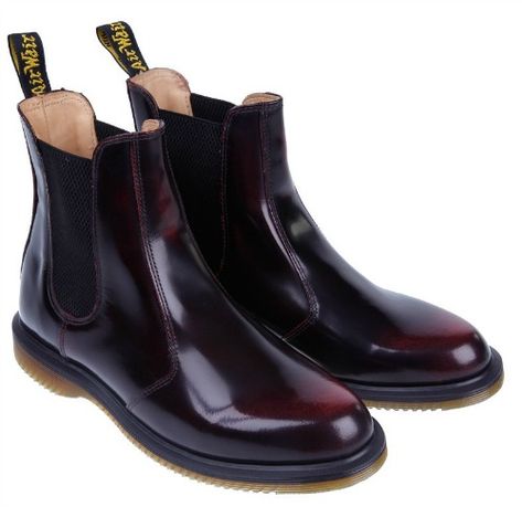 The Very Best Chelsea Boots 2016 - U me and the kids Dr Martens Flora, Best Chelsea Boots, Red Doc Martens, Doc Martens Outfit, Doc Martens Boots, Country Attire, Heeled Chelsea Boots, Army Boots, Chelsea Boots Women