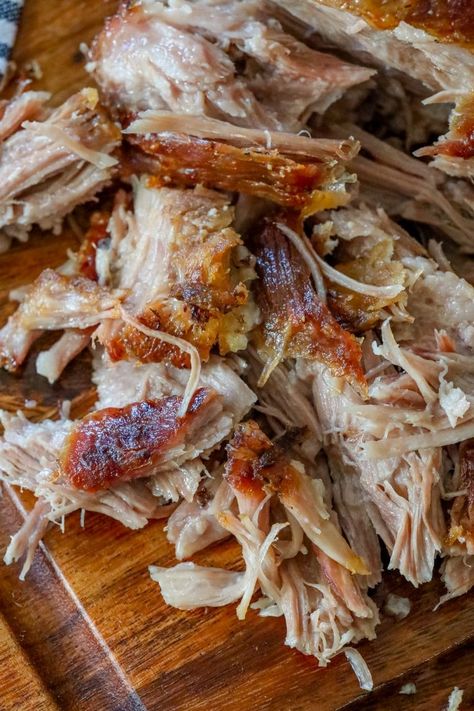 Baked Pork Shoulder, Pork Shoulder Oven, Pork Shoulder Recipes Oven, Baked Pulled Pork, Pulled Pork Meat, Roasted Pork Shoulder, Pork Shoulder Recipe, Easy Baked Pork Chops, Pork Shoulder Recipes