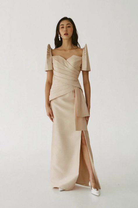 Filipiniana Modern Dress, Formal Filipiniana Attire, Filipiniana Bridesmaid, Modern Filipiniana Gown Prom, Filipiniana Dress Modern, Filipiniana Modern, Filipiniana Gown, Modern Filipiniana Gown, Cocktail Outfits