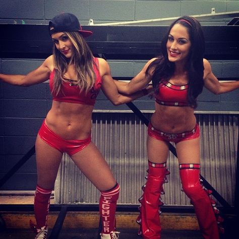 Brie Garcia, Bella Twins Wwe, Brie Bella Wwe, Bella Sisters, John Cena And Nikki, Jeep Wrangler Girl, Nikki Bella Photos, Becky Wwe, Nxt Divas