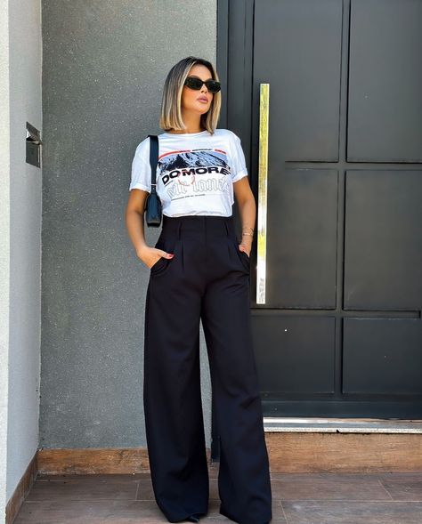 T Shirt And Dress Pants Outfit, Tshirt And Slacks Women, Tshirt And Dress Pants, Elevated Tshirt Outfits, Satin Pants Outfit Casual, Satin Pants Outfit, Graphic Tshirt Outfit, Dress Pants Outfits, Black Pants Outfit