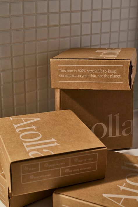 Atolla — Manureva Studio Mailer Box Design, Custom Mailer Boxes, Packaging Design Trends, Modern Packaging, Skincare Packaging, Creative Box, Branding Design Packaging, Box Packaging Design, Packaging Labels Design