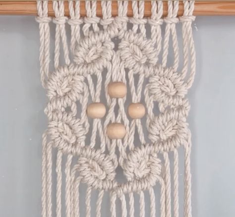 Macrame Ideas Diy, Step By Step Macrame, فن النسيج, Macrame Wall Hanging Tutorial, Free Macrame Patterns, Macrame Plant Hanger Tutorial, Macrame Plant Hanger Patterns, Macrame Knots Tutorial, Macrame Lace