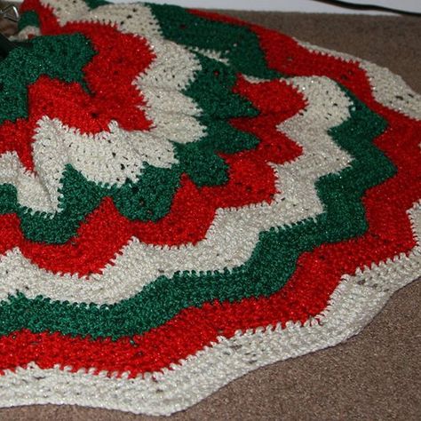 Crocheted Christmas Tree Skirts Free Patterns, Free Christmas Tree Skirt Crochet Patterns, Crocheted Tree Skirts Free Patterns, Christmas Tree Skirts Patterns Free Easy, Crochet Christmas Tree Skirt Pattern, Christmas Tree Skirt Patterns, Crochet Christmas Tree Skirt, Christmas Tree Skirt Crochet Pattern, Crochet Tree Skirt