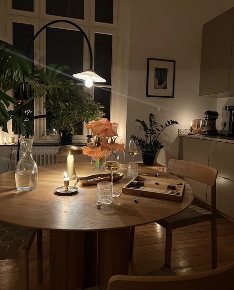 Cozy Nyc Apartment Kitchen, New York Apartment Dining Room, Parisian Apartment Aesthetic Kitchen, New York Apartment Aesthetic Kitchen, Small French Apartment Aesthetic, Uk Flat Aesthetic, Cozy Flat Aesthetic, Stockholm Apartment Aesthetic, Vienna Apartment Aesthetic