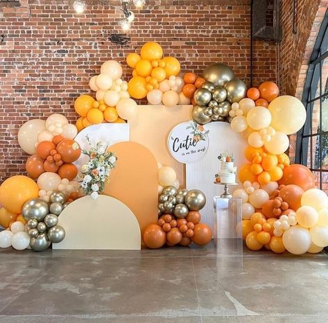 Orange Balloon Garland, Cutie Orange, Sunshine Baby Shower, Garland Arch, Arch Kit, Gold Balloons, Balloon Garland, Gender Reveal, Orange Yellow