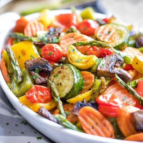 Healthy Side Dishes Vegetable, Roasted Garden Vegetables, Vegetables Baked In The Oven, Meal Prep Roasted Veggies, Medley Vegetables Recipe, Vegetables For Large Groups, Roasted Vegetables Casserole, Sheet Pan Side Dishes, Skewers Side Dishes