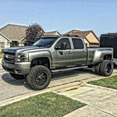 Perfect Big Chevy Trucks, Chevy Dually, Chevy Duramax, Trucks Lifted Diesel, Dually Trucks, Powerstroke Diesel, Lifted Chevy, Lifted Chevy Trucks, Chevy Pickup Trucks