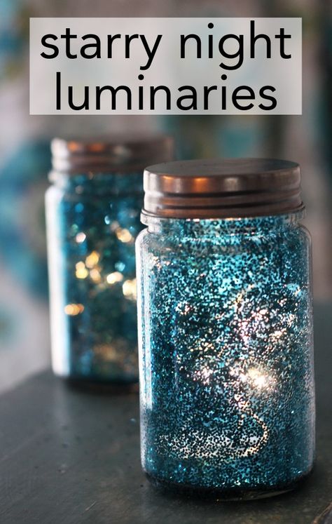 7 Ways To Make A Luminary – Candle Making Diy Galaxie, Mason Jar Diy Projects, Starry Night Wedding, Mason Jar Projects, Quick Crafts, Jar Diy, Jar Lights, Mason Jar Diy, Mason Jar Crafts