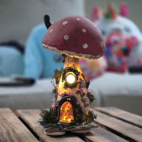 Create a magical mushroom fairy house using a recycled glass bottle and foam clay Wine Bottle Fairy House, Clay Bottle Art, Mushroom Things, Mushroom Umbrella, Mushroom Clay, Mushroom Fairy House, Mushroom Village, Magical Mushroom, Foam Clay