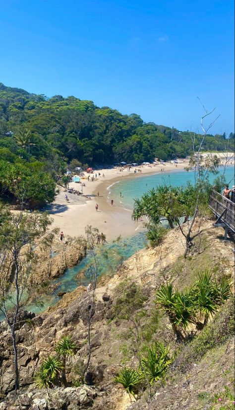 Byron Bay Beach, Australia Beach, Moving To Australia, Byron Bay Australia, Dream Travel Destinations, Brisbane Australia, Future Travel, Summer Pictures, Byron Bay