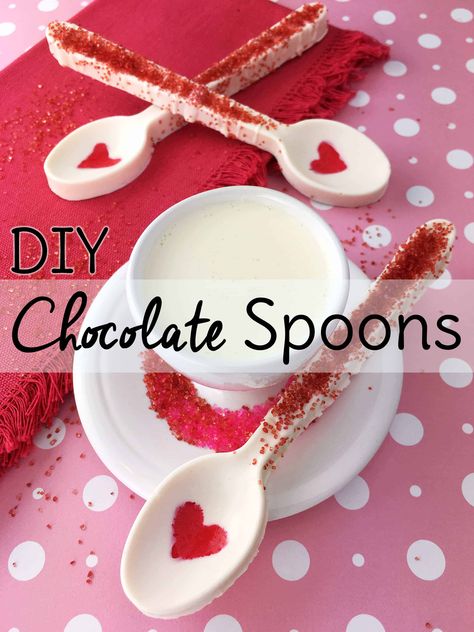 Diy Chocolate Spoons, Chocolate Bar Toppings, Chocolate Bar Ideas, Hot Chocolate Bar Ideas, Xmas Treats, Hot Chocolate Bar, Chocolate Spoons, Diy Chocolate, Pampered Chef Recipes