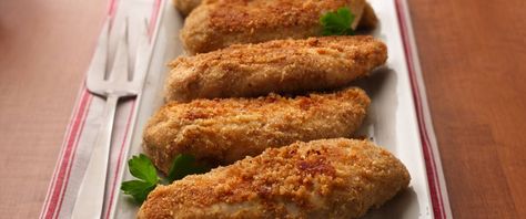 Perfectly seasoned and coated baked chicken breasts.  Finally a way to wake up those boring weekday meals. Dijon Chicken Recipes, Dijon Chicken, Betty Crocker Recipes, Baked Chicken Breast, Chicken Parmesan, Poultry Recipes, Betty Crocker, Chicken Breast Recipes, Turkey Recipes