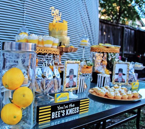 Feyonce Bachelorette Party, Star Themed Party, Bachelorette Party Desserts, Beyonce Bachelorette, Beyonce Birthday, Beyonce Party, Beyonce Lemonade, Party Food Dessert, Lemonade Party