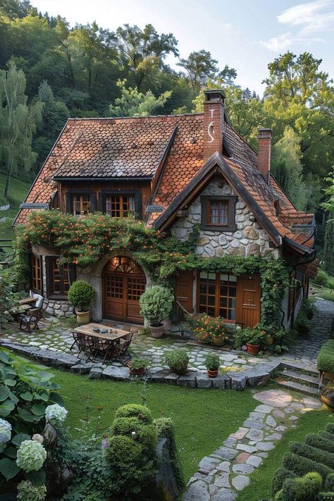 Large Cottagecore House, Dark Cottagecore House Exterior, Cottagecore Home Exterior, Cottagecore House Exterior, Cottage In Forest, Cozy Cottage In The Woods, Quaint Homes, Fairytale Houses, Cottagecore House