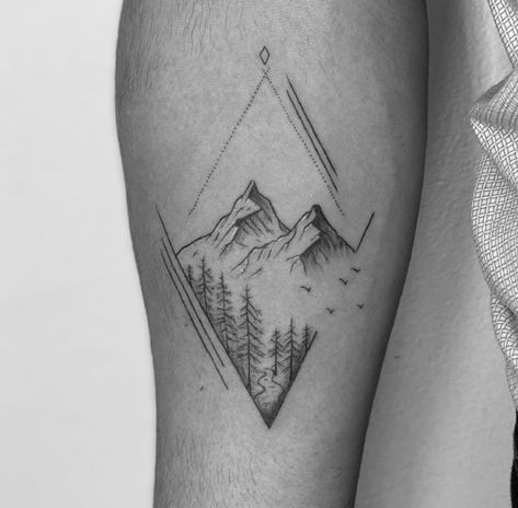 Mountain And Sun Tattoo, Hiker Tattoo, Moutain Tattoos, Berg Tattoo, Travel Tattoo Ideas, Lightbulb Tattoo, Geometric Mountain Tattoo, Mountain Tattoo Simple, Wife Tattoo