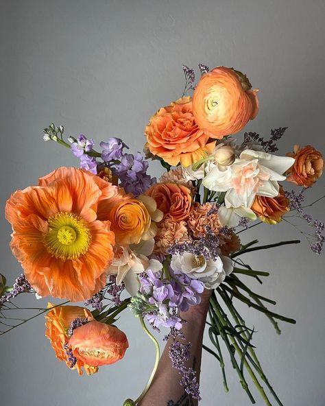 Cool Wedding Color Schemes, Lilac And Peach Flowers, Lavender Orange Green Wedding, Orange Lilac Color Palette, Lavender And Orange Bedroom, Lavender And Orange Aesthetic, Purple Orange Wedding Flowers, Lilac Orange Wedding, Orange And Purple Wedding Flowers