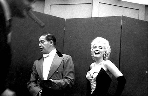 Marilyn Monroe and Milton Berle at a Madison Square Garden Charity Circus Gala, 1955. Photo by Milton Greene. Ringling Brothers Circus, Marilyn Monroe Life, Marilyn Monroe Movies, Milton Greene, Milton Berle, Old Hollywood Actresses, Celebrity Photographers, Rehearsal Dress, Norma Jeane