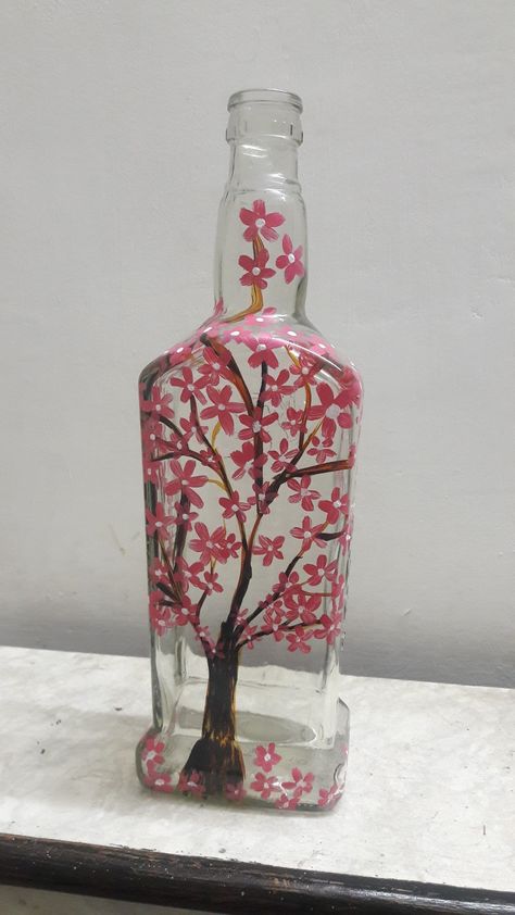 Wine Bottle Images, Embroidered Canvas Art, Abstract Art Projects, Transparent Bottle, Hand Painted Bottles, Recycled Wine Bottle, Glass Painting Designs, Diy Glass Bottle Crafts, Crafts Easter