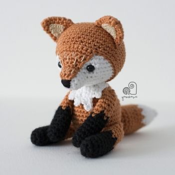 Lucy the Fox amigurumi pattern - Amigurumipatterns.net Anne Green, Amigurumi Fox Pattern, Fox Amigurumi, Fox Crochet, Crocheted Fox Pattern, Amigurumi Fox, Fox Pattern, Forest Animal, Crochet Animal Patterns