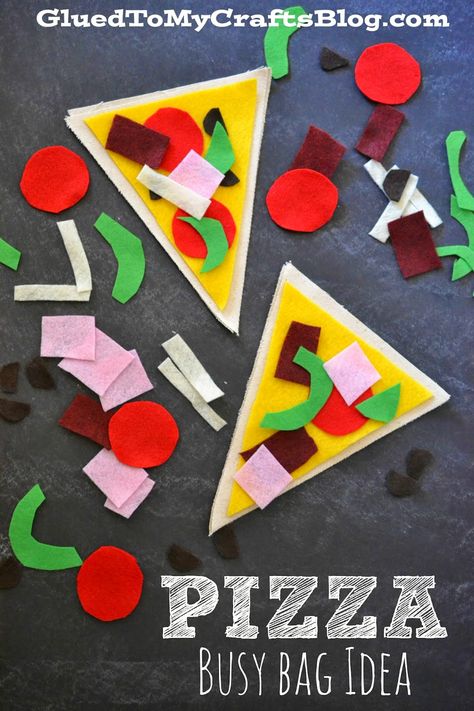 Pizza Making - Busy Bag Idea. Fun play idea for learning shapes and colors! #preschool #efl #education (repinned by Super Simple Songs) Pizza Making, Busy Boxes, Quiet Activities, Learning Shapes, Daycare Crafts, Busy Bags, Felt Board, Shape Crafts, Toddler Fun