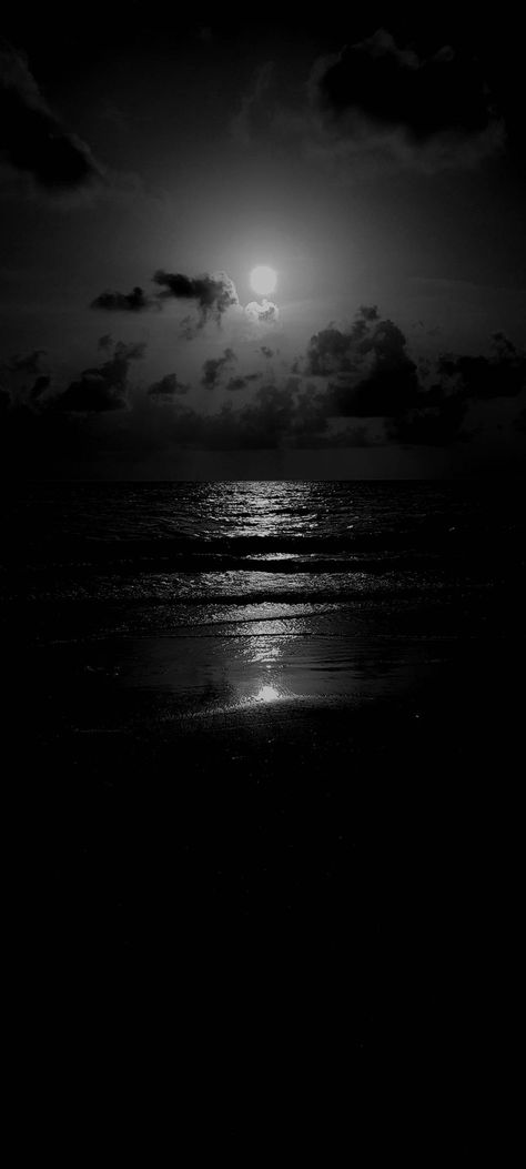 Sun Wallpaper, Diwali Photography, Huawei Wallpapers, Xiaomi Wallpapers, Popular Wallpapers, Alone In The Dark, Black And White Picture Wall, Black And White Cartoon, Night Sky Wallpaper